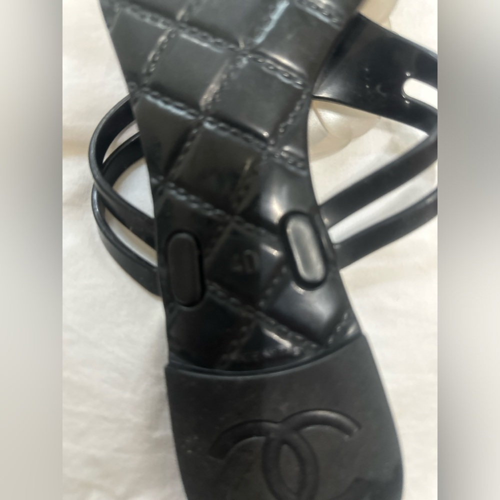 Chanel Camellia Flower Rubber Sandals 100% Authentic Size 40 - Picture 6 of 6